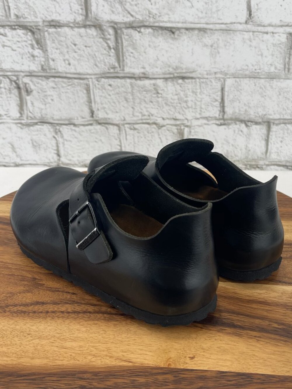VTG Birkenstock London Womens 6/37 E Black Leather T Strap Closed Toe Shoes - Picture 4 of 16